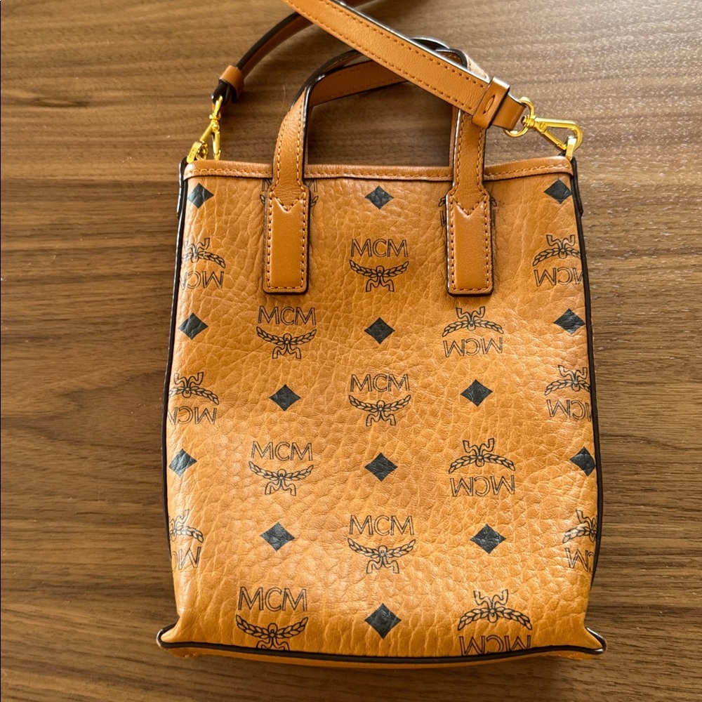MCM bag - Picture 4 of 11